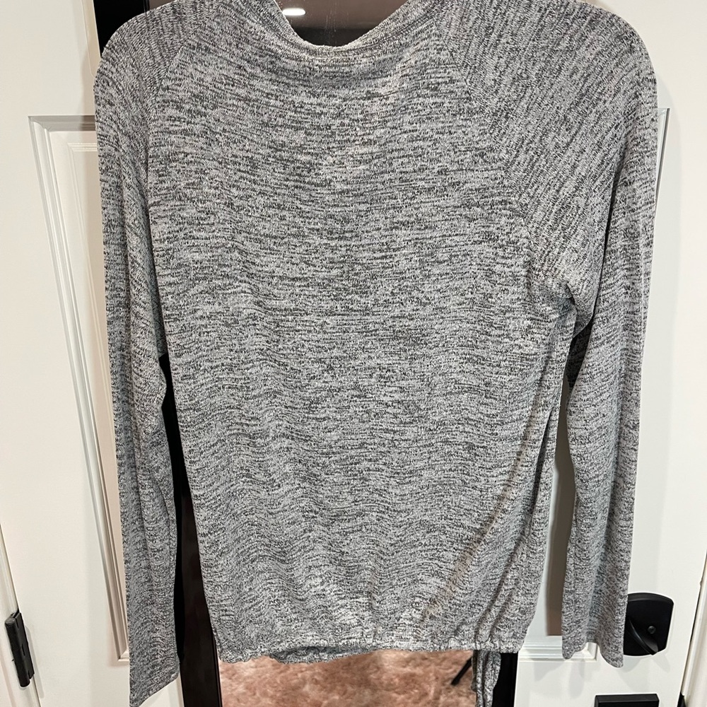 Color Thread gray knit, sweater, size medium - Picture 2 of 6